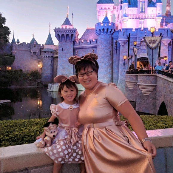 Meet your Posher, Jenny - Picture 1 of 1